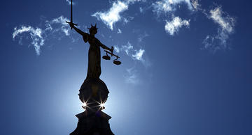 Statue of Lady Justice at the Old Bailey London